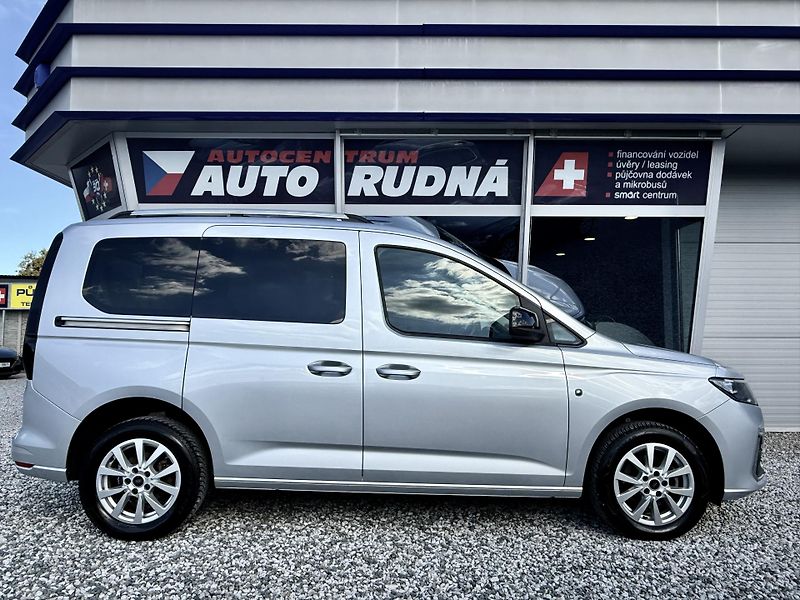 Ford Tourneo Connect 2,0 EcoBlue Titanium - fotka 8 z 38