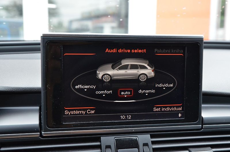 Audi A6 (2013) Avant 3.0 TDi 150kW AT / XENON - fotka 33 z 42
