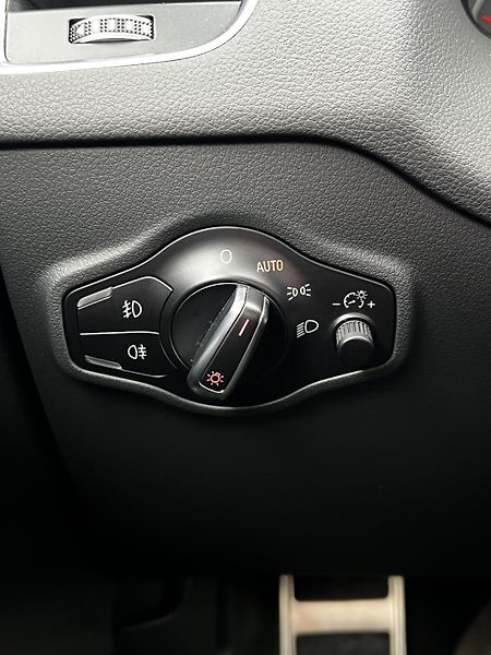 Audi SQ5 3.0TDI 230kW Competition+ - fotka 26 z 31