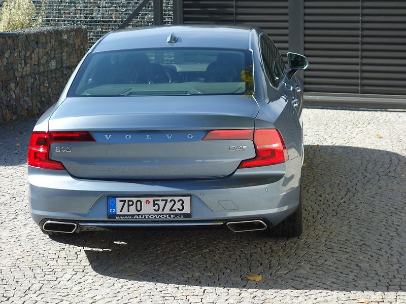 Volvo S90 (2017) 2.0D*140KW*D4*INSCRIPTION*CZ - fotka 10 z 50