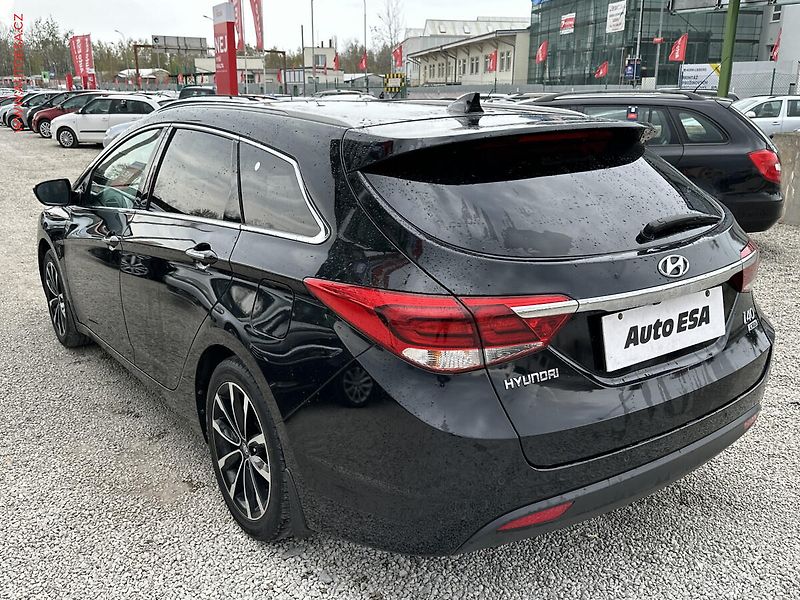 Hyundai i40 (2018) 1.7CRDi, 2.maj,ČR, Navi, AC - fotka 6 z 20