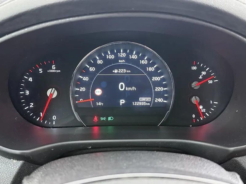 Kia Sorento 2.2 CRDi 4WD GT-Line 7-Míst TZ - fotka 6 z 16