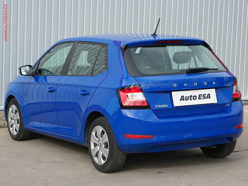 Škoda Fabia (2021) 1.0MPi, 2.maj,ČR, Active, AC - fotka 6 z 16