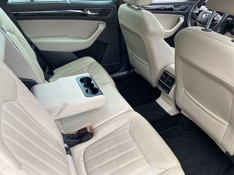 Škoda Kodiaq (2021) 2.0 TDI 4x4 DSG L&K - fotka 9 z 41
