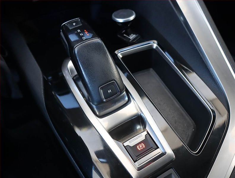 Peugeot 3008 (2017) 1.2 PureTech, Automat - fotka 13 z 22