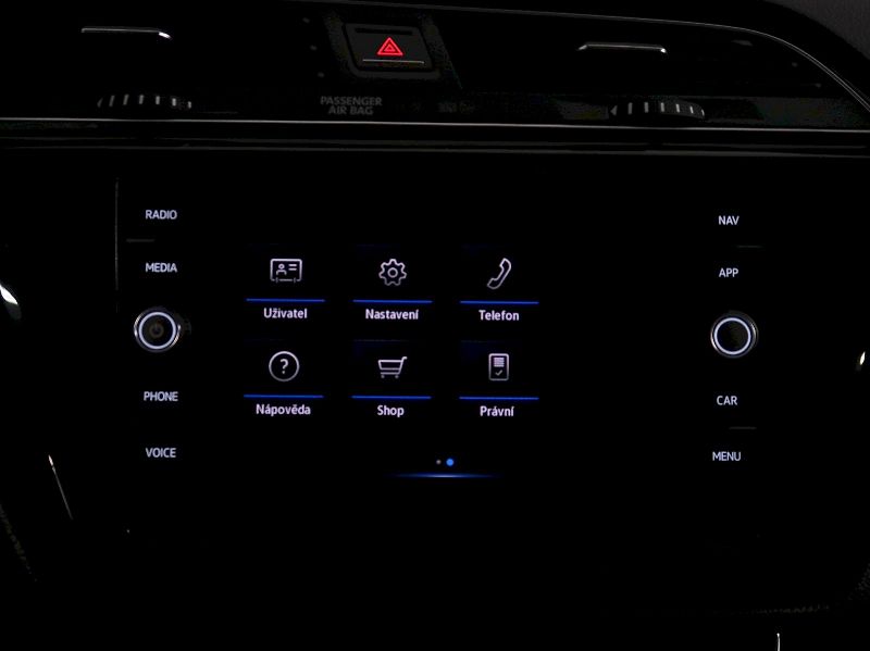 Volkswagen Touran (2023) HIGHLINE 2.0TDI 110KW DSG - fotka 21 z 37