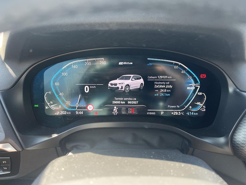 BMW X3 30e M Sport xDrive Laser - fotka 15 z 17