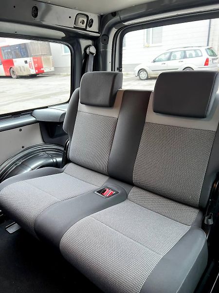 Volkswagen Caddy (2014) TDI DSG 2014 7 MÍST TAŽNÉ - fotka 11 z 20