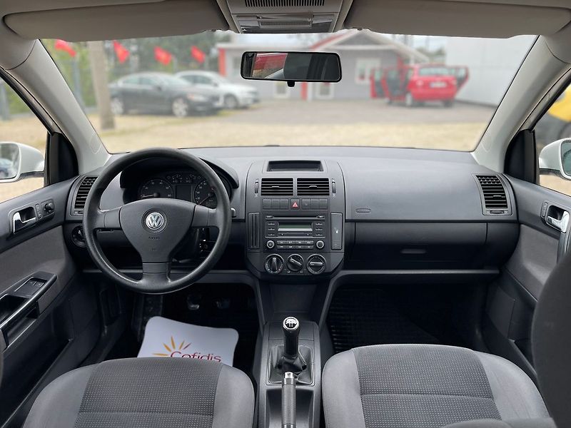 Volkswagen Polo 1.2i 44kW*KLIMA* - fotka 23 z 27