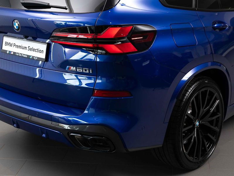 BMW X5 M60i - fotka 8 z 22