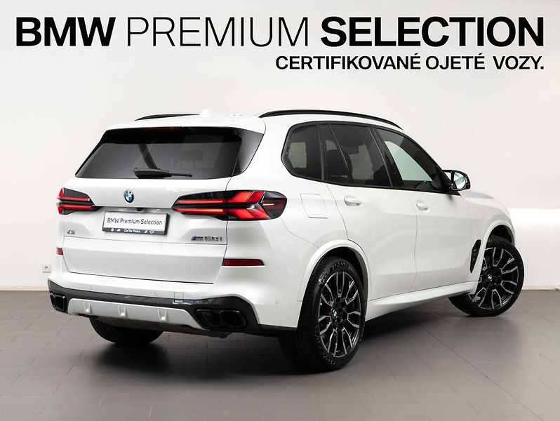 BMW X5 M60i - fotka 5 z 22
