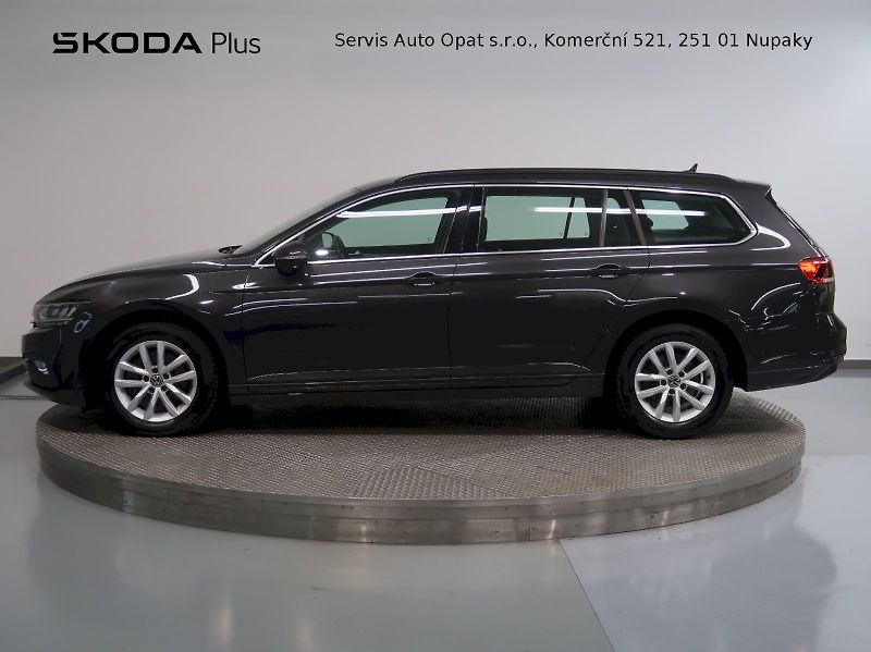 Volkswagen Passat (2023) BUSINESS PREMIUM 2.0TDI 110KW - fotka 3 z 36