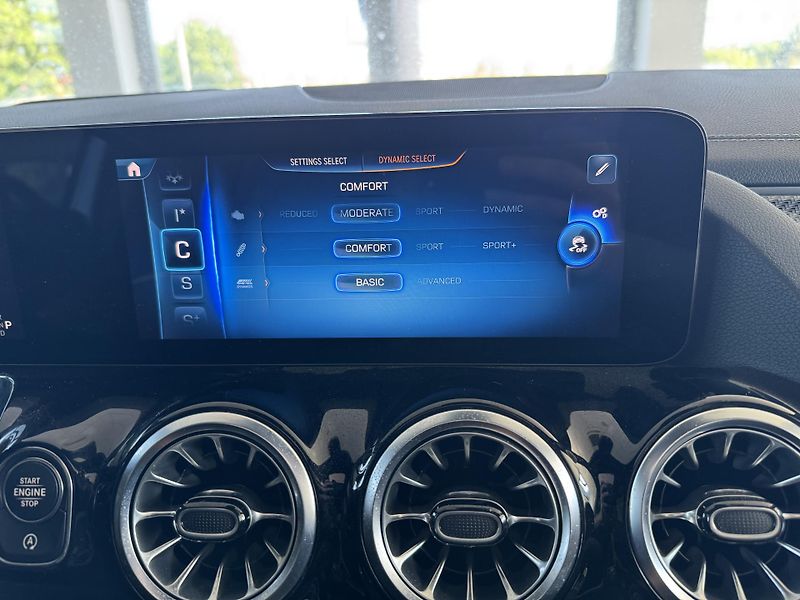 Mercedes-Benz GLA (2024) GLA 35 AMG 4-MATIC - fotka 28 z 37