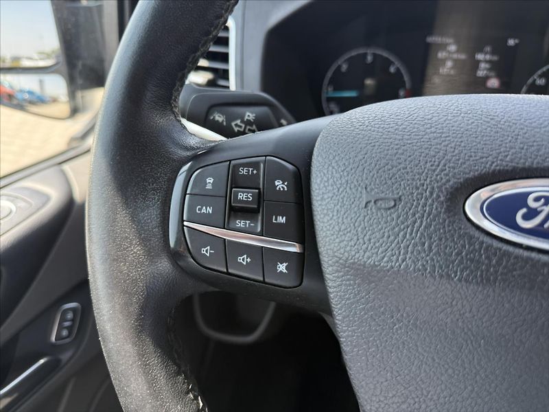 Ford Tourneo Custom 2,0 136kW Sport L1 Webasto - fotka 23 z 29