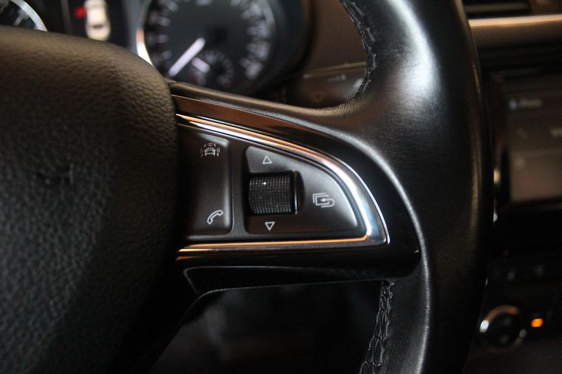 Škoda Octavia (2016) 1.6 TDI 81kw klima ČR - fotka 20 z 22