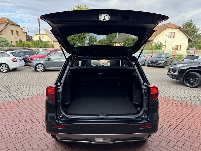 Suzuki Vitara (2023) 1.4i BoosterJet Allgrip ZÁRUKA - fotka 22 z 48