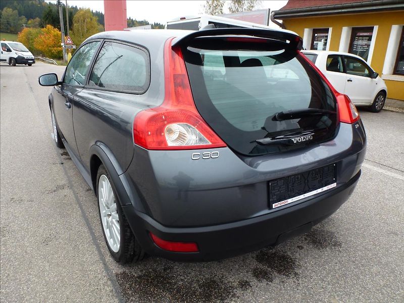 Volvo C30 2,0 i 16V Titanium Grey - fotka 13 z 62