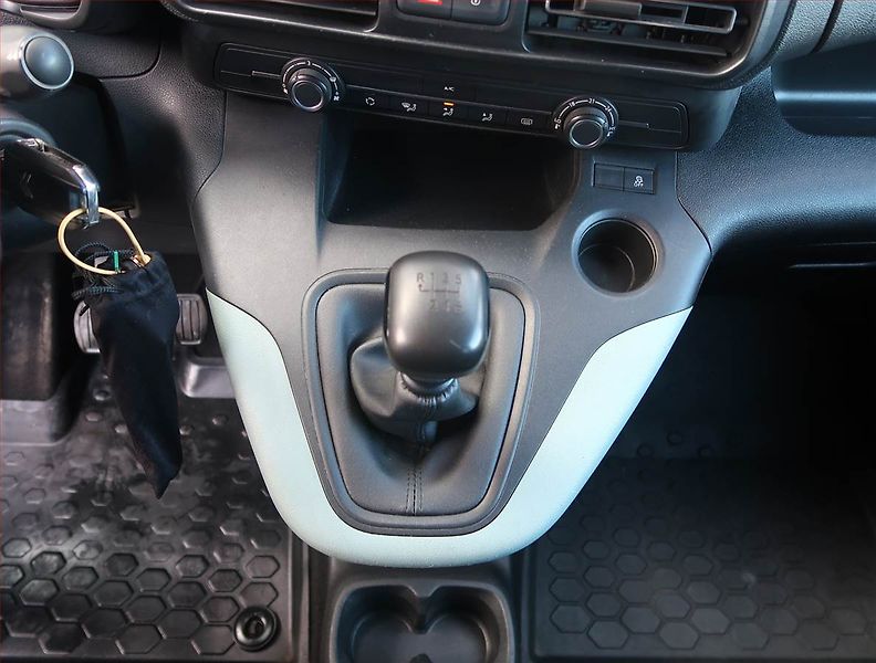 Citroën Berlingo (2019) Maxi Live 1.2 PureTech, 5Míst - fotka 13 z 15