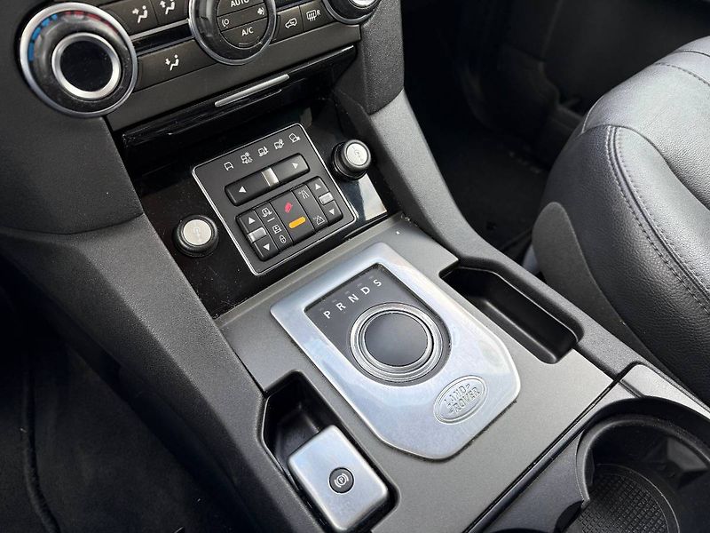 Land Rover Discovery (2013) 3.0 SDV6 188 kW HSE AT  4x4 - fotka 14 z 23