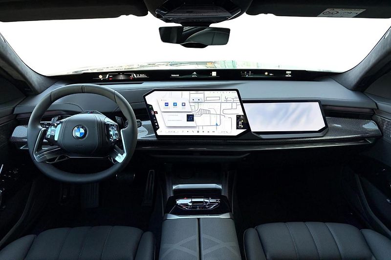 BMW Řada 7 740 xDrive Sedan - fotka 7 z 15