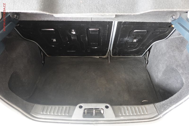 Ford Fiesta (2008) 1.2i, AC, STK9/27 - fotka 7 z 20