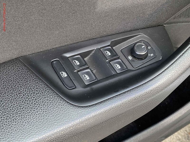 Volkswagen Passat (2018) 1.4TSi, Comfortline, navi - fotka 11 z 18