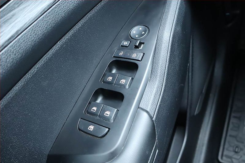 Kia Sportage (2022) 1.6 T-GDI - fotka 21 z 25