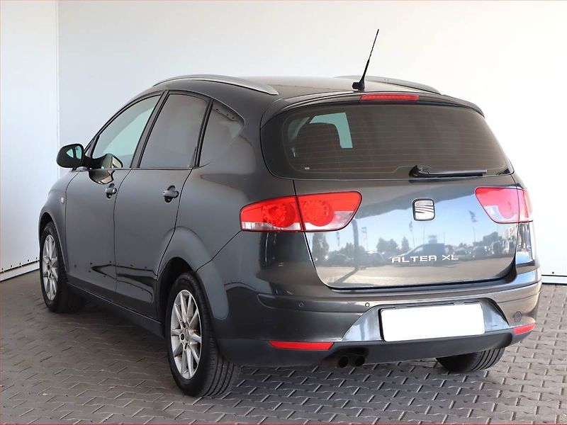 Seat Altea (2011) 1.8 TSI, Automat, Serv.kniha - fotka 4 z 20
