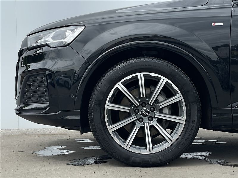Audi Q7 3,0 50 TDI quattro S line - fotka 19 z 23