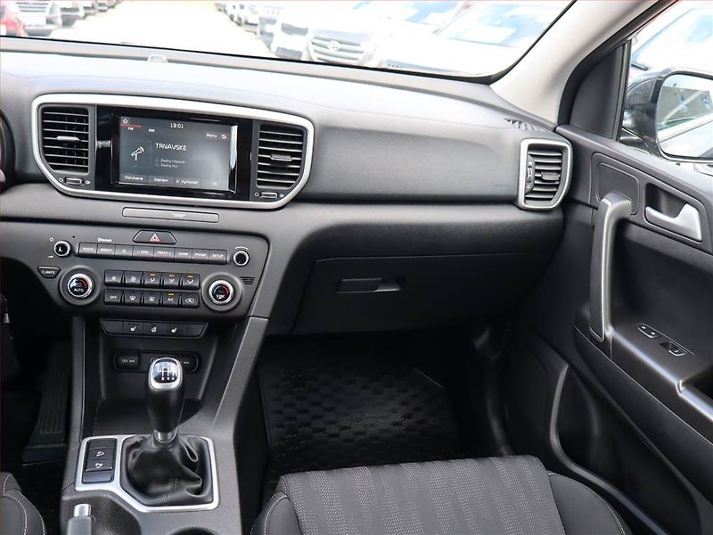 Kia Sportage (2018) 1.6 GDI, Serv.kniha, Tempomat - fotka 8 z 19