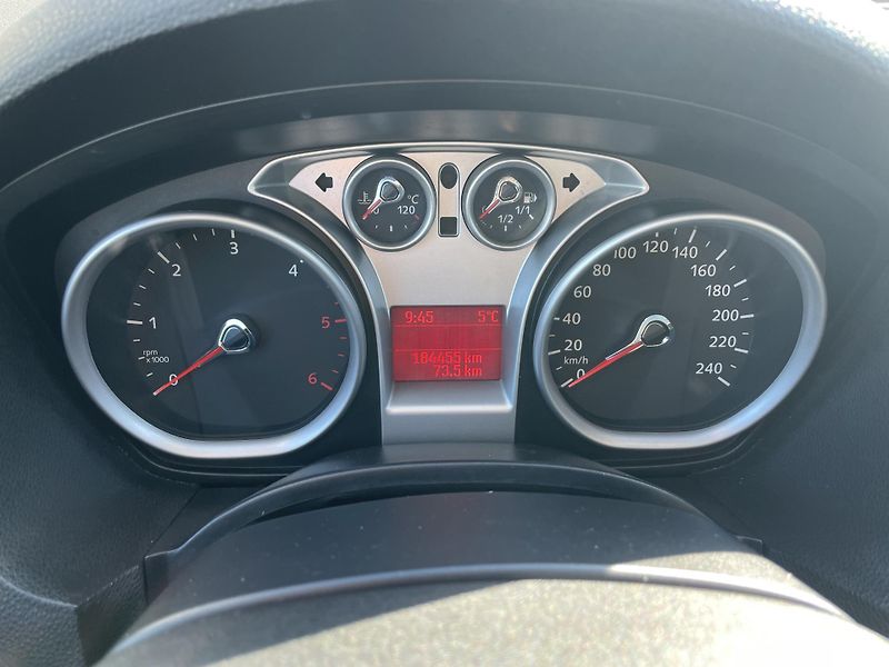 Ford Kuga 2.0TDC-i 4x4 135PS TITANIUM!!! - fotka 176 z 189