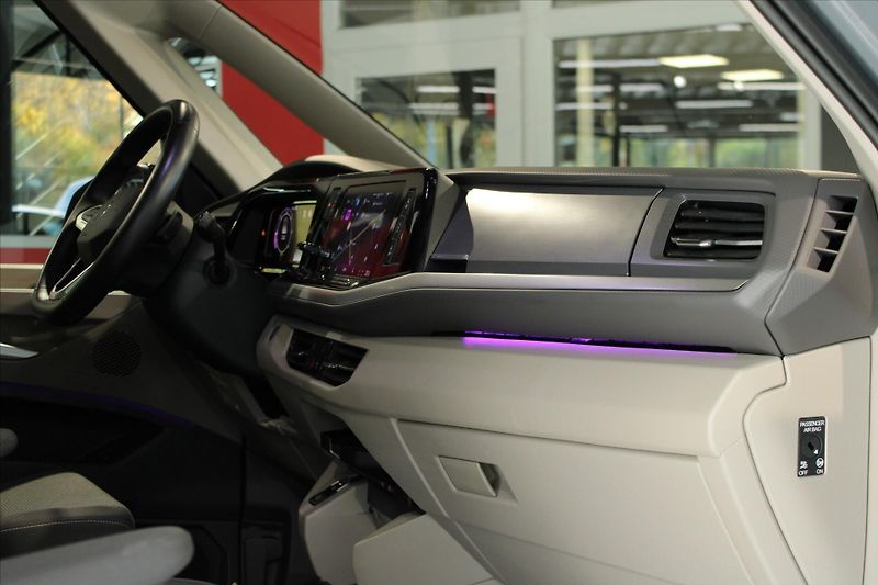 Volkswagen Multivan T7 TDi DSG Edition ACC/NezTop/ - fotka 29 z 38