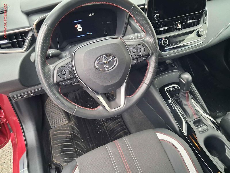 Toyota Corolla (2023) 1.8 Hybrid, 1.maj,ČR, AT - fotka 12 z 18