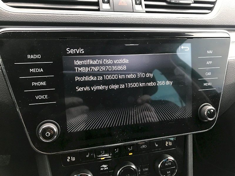 Škoda Superb (2023) COM GRT STY Plus TD 110/2.0 7D - fotka 12 z 25
