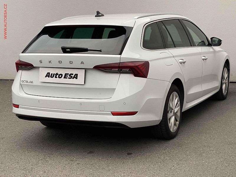 Škoda Octavia (2021) 2.0 TDi, ČR, Style, DSG, zmk - fotka 4 z 19