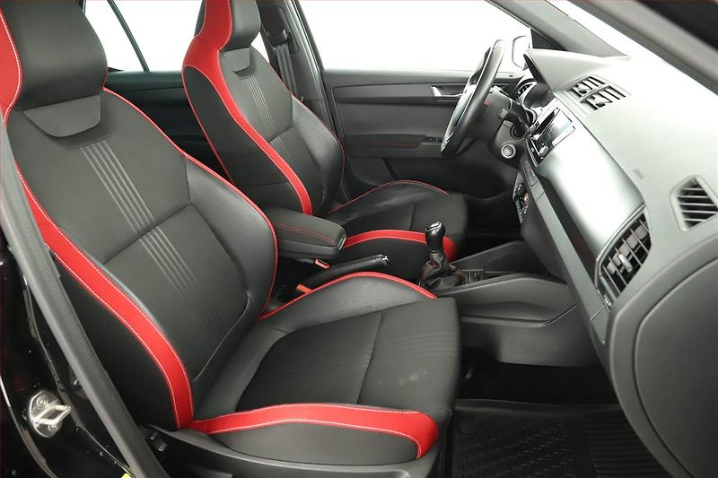 Škoda Fabia (2018) Monte Carlo 1.0 TSI, Tempomat - fotka 12 z 14