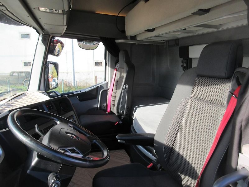 Renault Trucks T 480 lowdeck, retarder - fotka 5 z 21