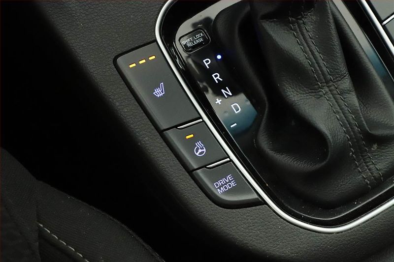 Hyundai i30 (2018) 1.6 CRDi, Automat, Tempomat - fotka 18 z 20