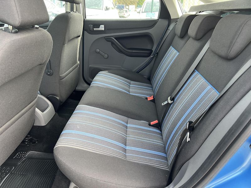 Ford Focus 1.4i 16v KOUPENO V ČR 1.MAJ. - fotka 18 z 33