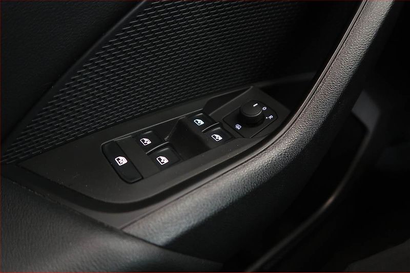 Škoda Octavia (2023) Ambition 2.0 TDI, ČR,1.maj - fotka 15 z 15
