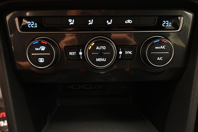 Volkswagen Tiguan Allspace 2,0 TDI 110KW DSG 4MOTION Záru - fotka 20 z 31