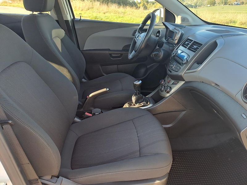 Chevrolet Aveo (2013) 1.2 2x KOLA, TAŽNÉ, SERVISKA - fotka 14 z 29