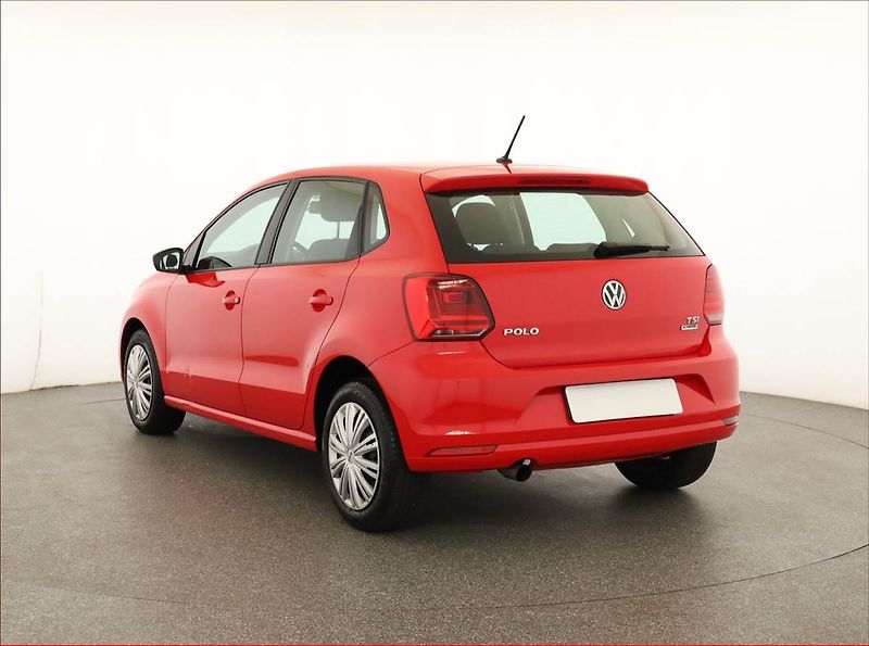 Volkswagen Polo (2016) 1.2 TSI, Automat, ČR,1.maj - fotka 4 z 18