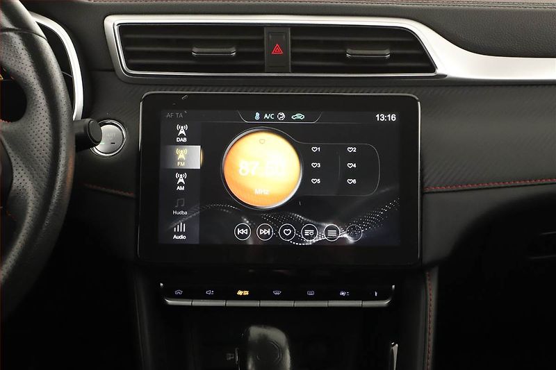 MG ZS (2023) Luxury 1.0 Turbo, Automat - fotka 11 z 20
