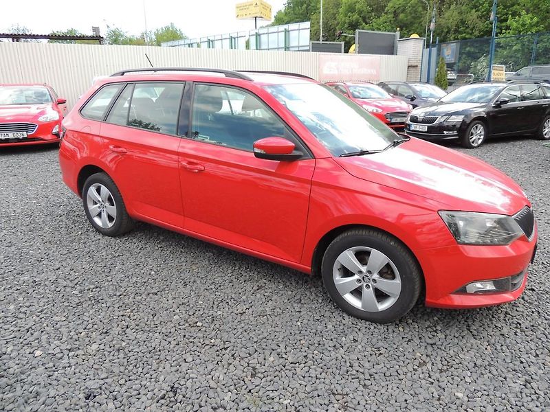Škoda Fabia (2018) 1.0TSi Combi,70kw,Style,ČR1maj - fotka 3 z 52