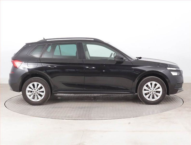 Škoda Kamiq (2022) Ambition 1.0 TSI, Serv.kniha - fotka 6 z 15