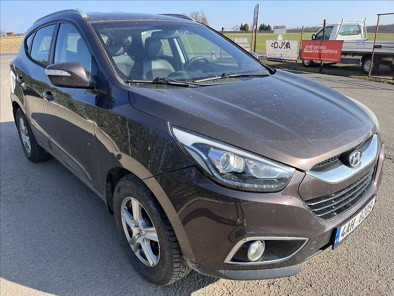 Hyundai ix35 1,7 CRDi 85KW KLIMA ALU 2xKOLA - fotka 3 z 31