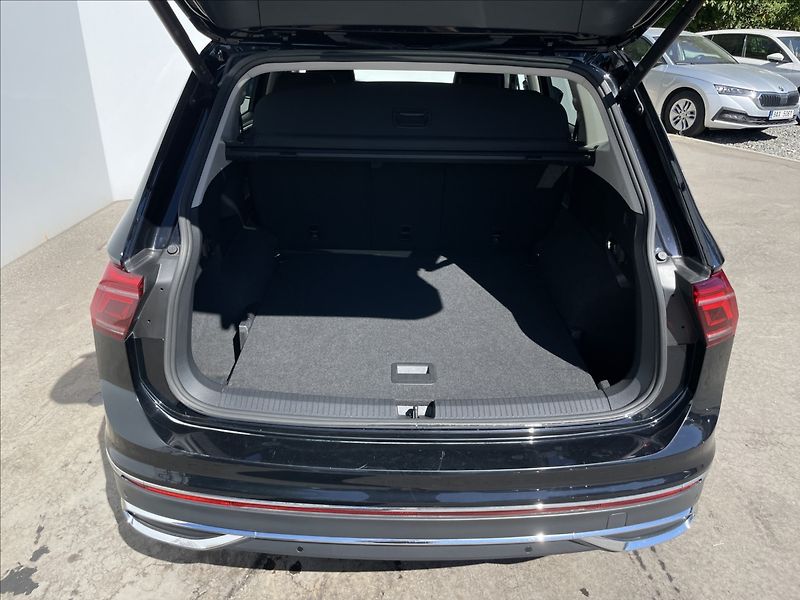 Volkswagen Tiguan Allspace 1,5 TSI DSG Elegance MatrixLED - fotka 23 z 23