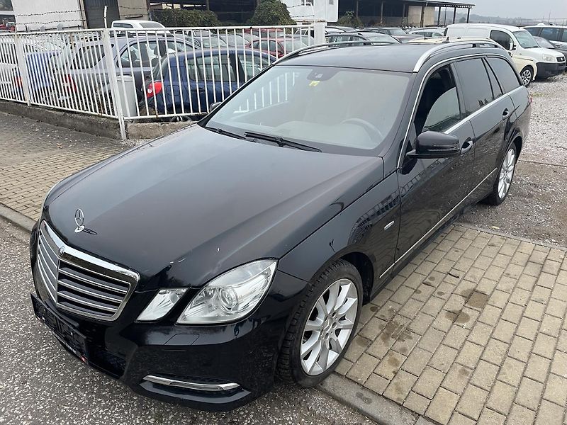 Mercedes-Benz Třídy E (2011) 250cdi T 4M 150kw - fotka 11 z 49