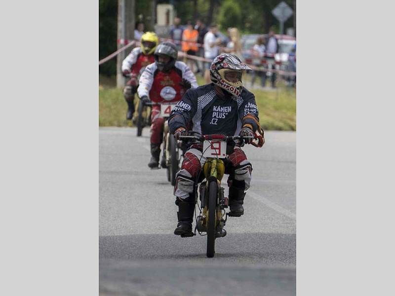 První červencová sobota byla v Rychtářově ve znamení mopedů. Moped rallye ho ovládla s čtyřiadvacátým ročníkem.